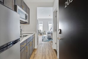 In-room dining - Cottage Suites (Middletown)