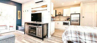Rain Coast Retreat at Shawnigan Lake