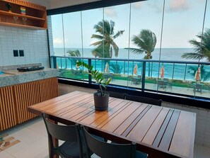 Apartment | Outdoor dining - Flat Frente Mar - Praia de Tabatinga (Conde)