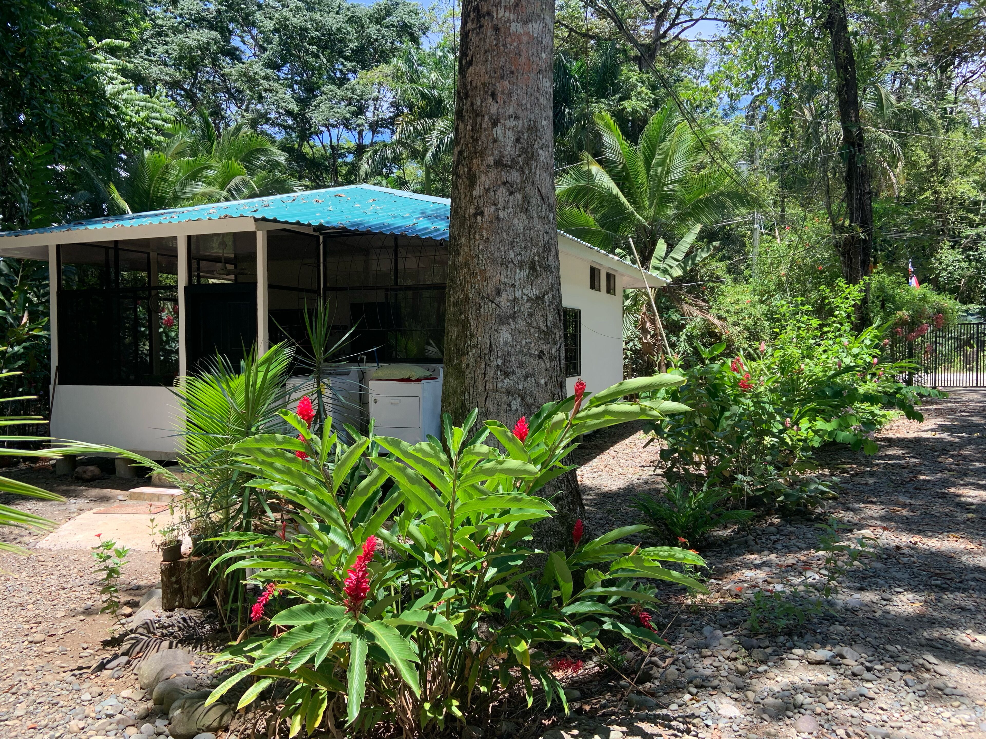 Fachada de la propiedad
