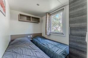 3 quartos, Wi-Fi de cortesia, roupa de cama