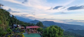 Casa Campestre Rodeada de un Hermoso Paisaje