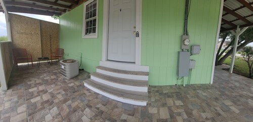 KASITA....5 min to river, 4min  to Christus S R hospital, state University 12min