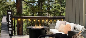 The Den- Forest Cabin Retreat