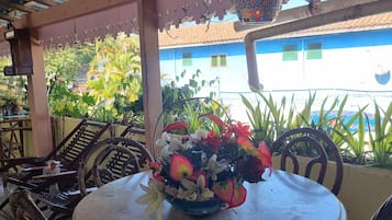 32-inch flat-screen TV with digital channels