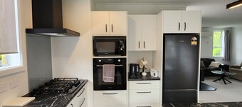 Recently Renovated Cottage in Picturesque Kaikoura.