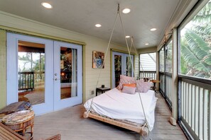 4 habitaciones, escritorio, tabla de planchar con plancha y wifi gratis 