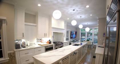 Highland Park Mansion on Beverly Drive, 1080 feet from SMU’s stadium!