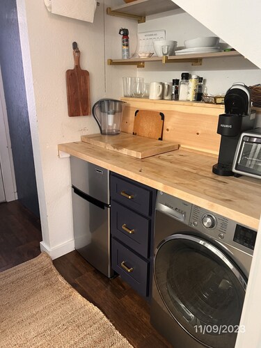 Grateful Studio with King Bed