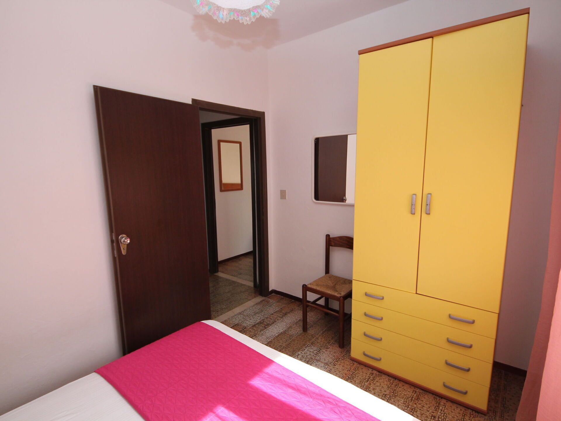 2 chambres, lit parapluie, Wi-Fi, draps fournis