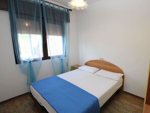 2 Schlafzimmer, Reisekinderbett, WLAN, Bettwäsche
