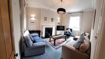 Télévision, cheminée