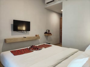 Deluxe Double Room | 1 bilik tidur, Wi-fi percuma