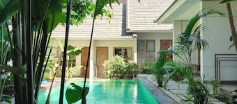 Manuver Surf and Stay Uluwatu Bali
