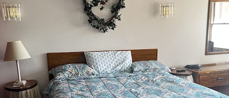 1 habitación, ropa de cama hipoalergénica y muebles diferentes