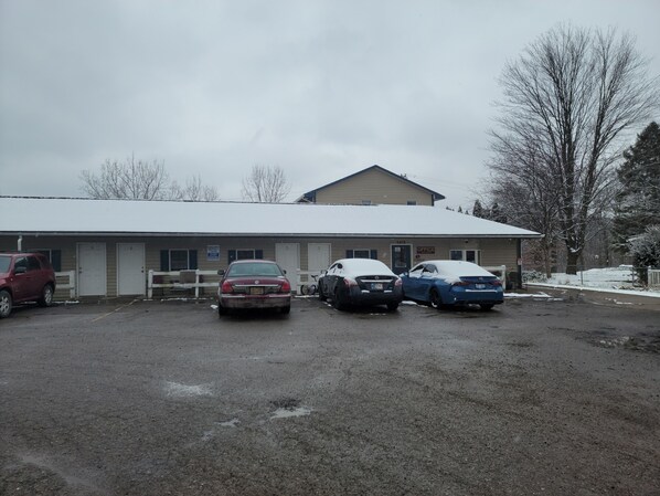 Mặt tiền nơi lưu trú