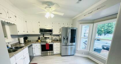 Townhome Newly renovated in GreatBridge, Chesapeake, ⭐️⭐️⭐️⭐️⭐️ on another site