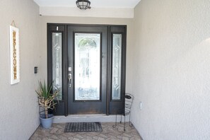 Interior - New hosting 1 (Tampa)