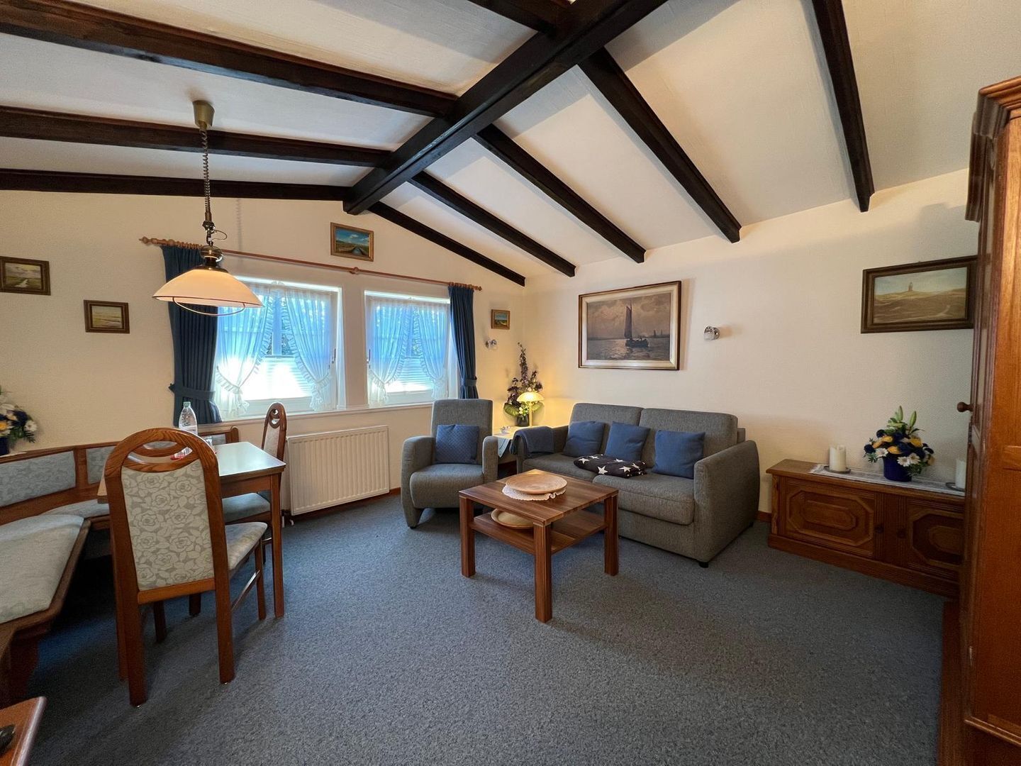 電視、乒乓球設施、音響