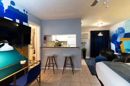 Studio @ Montrose 01! Downtown, Medical Center, Stadium