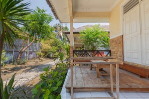 Front of property - Funny Homestay 2 (Gili Trawangan)