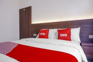 Chambre Double Standard | Espace de travail pour ordinateur portable, Wi-Fi gratuit, draps fournis