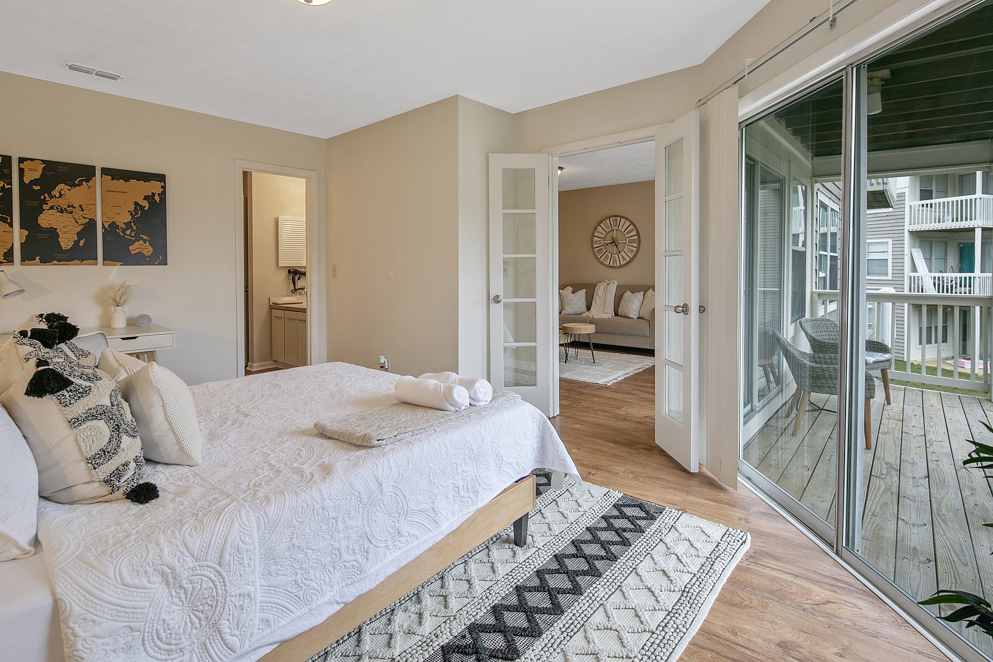 1 chambre, bureau, fer et planche à repasser, Wi-Fi gratuit