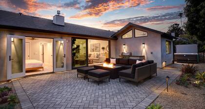 Playa Vida-completely remodeled with A/C, Hot Tub - walk to everything and more