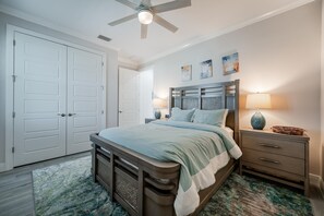 4 quartos, ferros/tábuas de passar roupa, Wi-Fi, roupa de cama