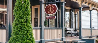 The Shenandoah Suite: Walk Downtown!