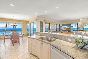 Interior - Maui Resort Rentals: Kaanapali Alii 345 –  Luxuriously Remodeled 2BR Oceanfront Gem, Year-Round Sunsets w/ Sweeping Pacific Ocean, Lanai, and Molokai Views! (Lahaina)