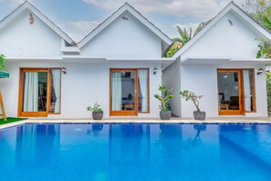Building design - Lahi Villa  (Penida Island)