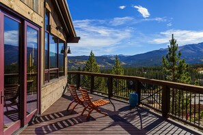 Terrace/patio - The Apex of Ski-In Ski-out Estates. Walk to Restaurants, Theater, Hot Tub, Game Tables! (Breckenridge)