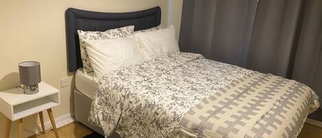 2 bedrooms, WiFi, bed sheets