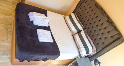 Fantastic location, 1-Bed Apartment in Harare