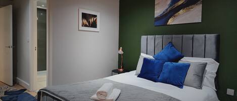 3 Schlafzimmer, Bügeleisen/Bügelbrett, WLAN, Bettwäsche