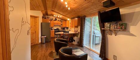 Cabin, 1 Bedroom, Mountain View | Living area
