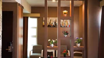 Suite | 1 habitación, escritorio, wifi gratis y ropa de cama