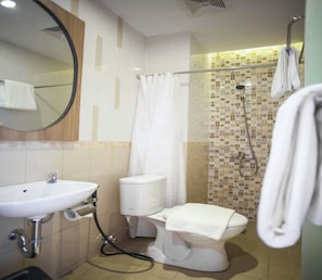 Bathroom - Jle'S Boutique Hotel Powered By Archipelago (Manado)