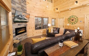 TV, fireplace, video games - Newly built with private pool + game room! - A Pool's Paradise - (Pigeon Forge)