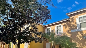 Unclassified image, 4 of 29, button - Grand Superior 3BD Townhouse Near Disney (Kissimmee)