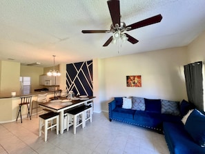 3 bedrooms - Grand Superior 3BD Townhouse Near Disney (Kissimmee)