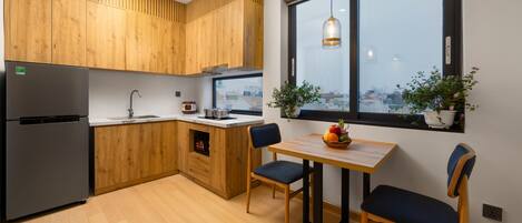 Executive-huoneisto, 1 keskisuuri parisänky | Yksityinen keittiö