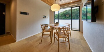 家庭房, 无烟房 (Natural, with stovetop) | 起居区