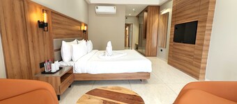 The Sky Imperial Hotel Kailash