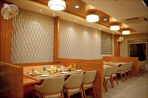 Restaurant - The Sky Imperial Hotel Kailash (Jamnagar)