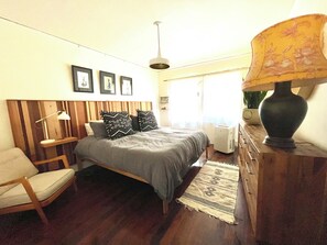 2 bedrooms, iron/ironing board, travel cot, WiFi