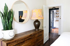 2 chambres, fer et planche à repasser, lit parapluie, Wi-Fi