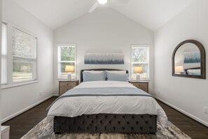 3 chambres, fer et planche à repasser, lit parapluie, Wi-Fi