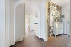 Interior - Apartment 'Connys' with Private Terrace and Wi-Fi (Winsen Aller)